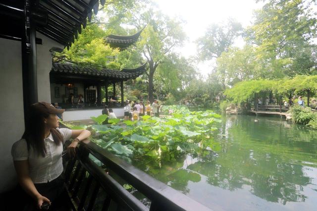 江苏苏州：暑期“清凉游”升温