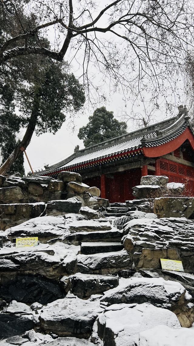 古建里的博物馆清出“赏雪通道”，为观众留住最佳机位
