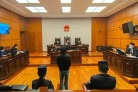 亲妈殴打8岁孩子致多处损伤，被判刑一年两个月……图片