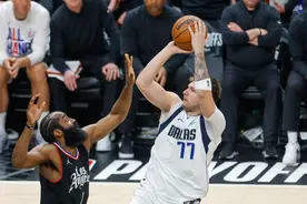 （体育）篮球——NBA季后赛：独行侠胜快船图片