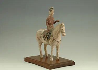 走进辽宁文博场馆，一马越千年！