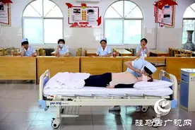 驻马店市第一人民医院举办5.12国际护士节心肺复苏技能操作竞赛图片
