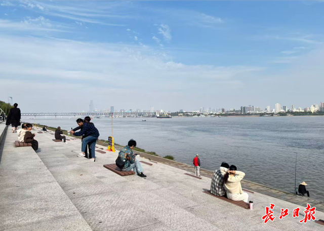 登高、赏花、游江……重阳节将至，带长辈玩转金秋