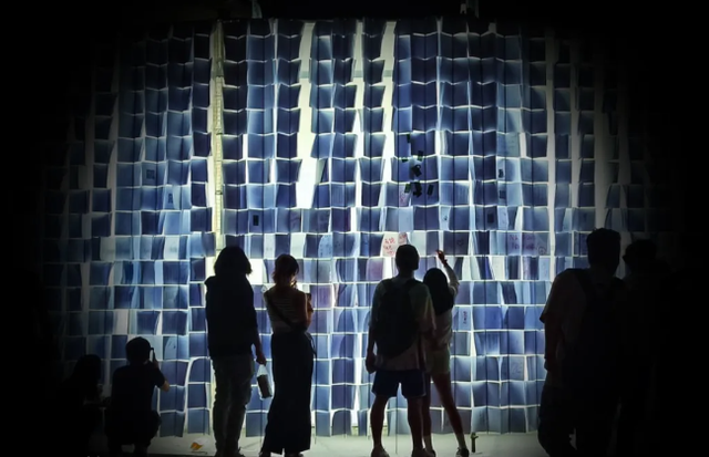 当 “生命之树” 焕新长安，这场光影盛宴藏着西安万象城的周年情书