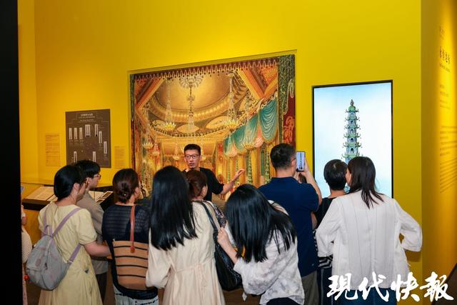 国庆中秋假期首日南京各大景区齐发力，特色活动开启狂欢模式