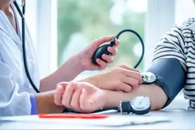 去体检为什么要这样穿？前一晚为什么不能吃菠菜、猪肝，大量喝水？图片