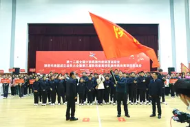 西铁院“鼓点青春，魅力校园—安塞腰鼓” 在陕西高校民传体育交流会中获“一等奖”图片