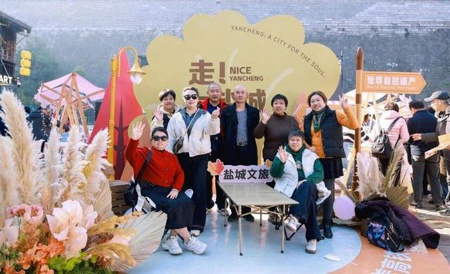 跟着高铁游盐城 看鹿、观鸟、听戏、品鲜