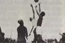 贺龙在湘西组建“战斗篮球队”的故事图片