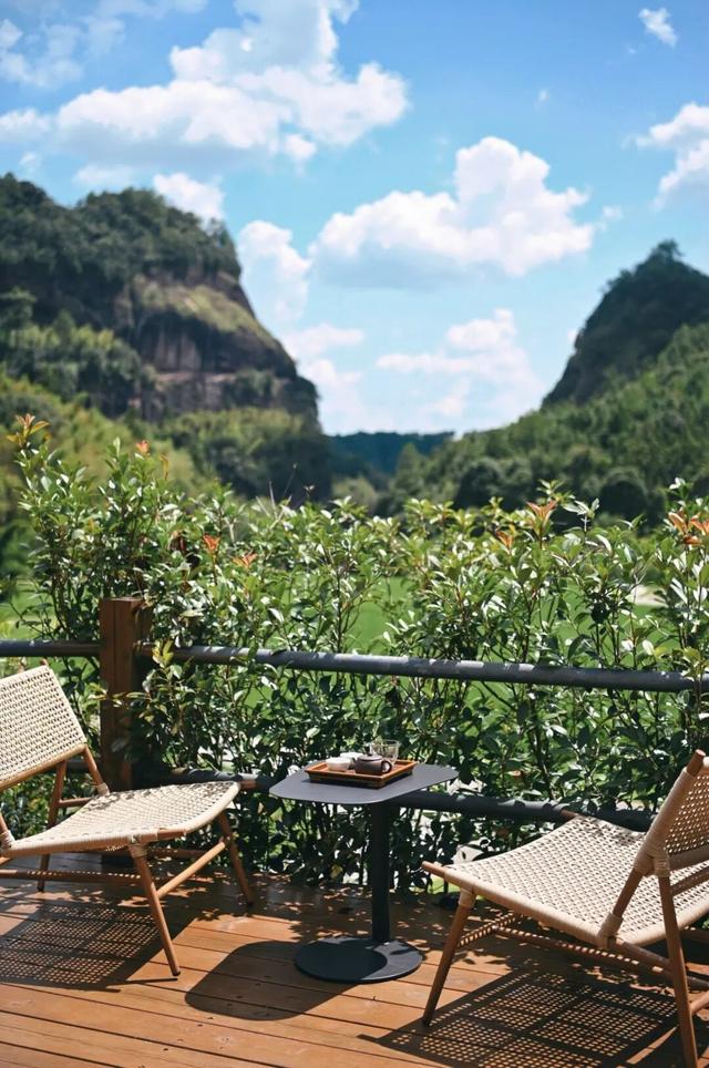 安纳班纳·泰宁 | 在时间的褶皱里，呼吸一场丹霞旧梦