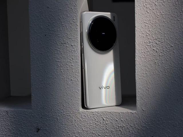 vivo Vision已在内测，但苹果MR头显却要凉透了