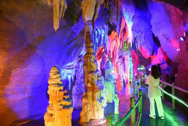 韩联社向全球报道！山东地下大峡谷惊艳韩国，亿年地质奇观引热议