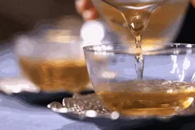 身体健康“晴雨表” 舌头出现这些情况可能是病了图片