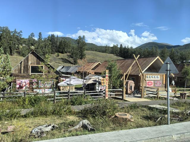 北疆生态旅游的硬软件