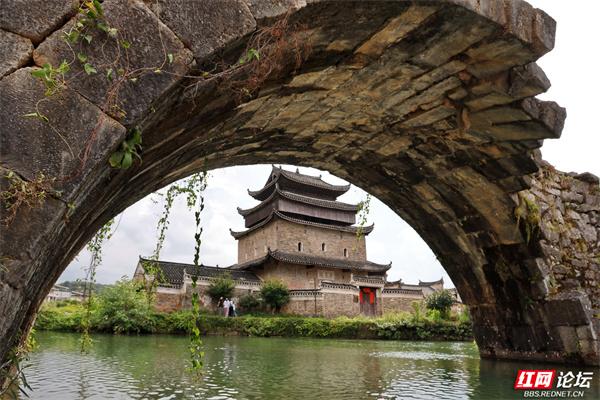 跨越八百年！古村上甘棠的步瀛桥，每块石头都藏着故事