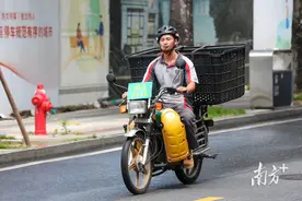 最高罚3万元！快递新规今起施行，“送货上门难”有望解决？图片