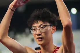 #（体育）田径——全国锦标赛：徐卓一夺得男子110米栏冠军图片
