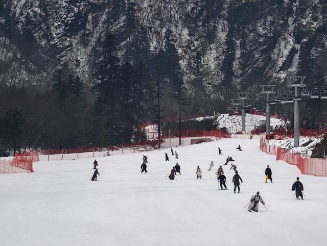 雪映天府千般景 冬游四川邀您来
