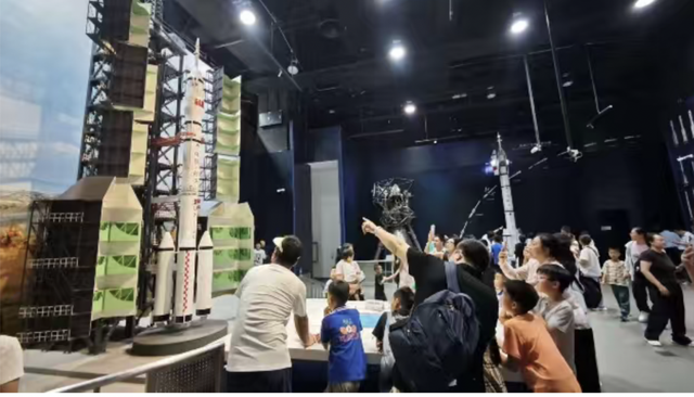 大美北京 | 暑期每天上演科普实验表演 中国科技馆开通票务候补功能