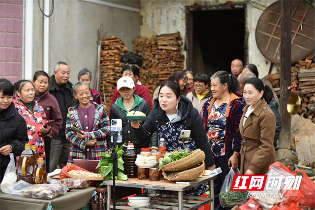 “路筑振兴梦”线上主题展示｜沿溪口路漫游双峰 解锁红色人文与山水生态双体验