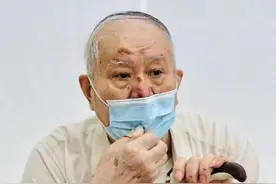华商记者帮|82岁老人街头晕倒 西安外卖小哥、出租车司机接力营救图片