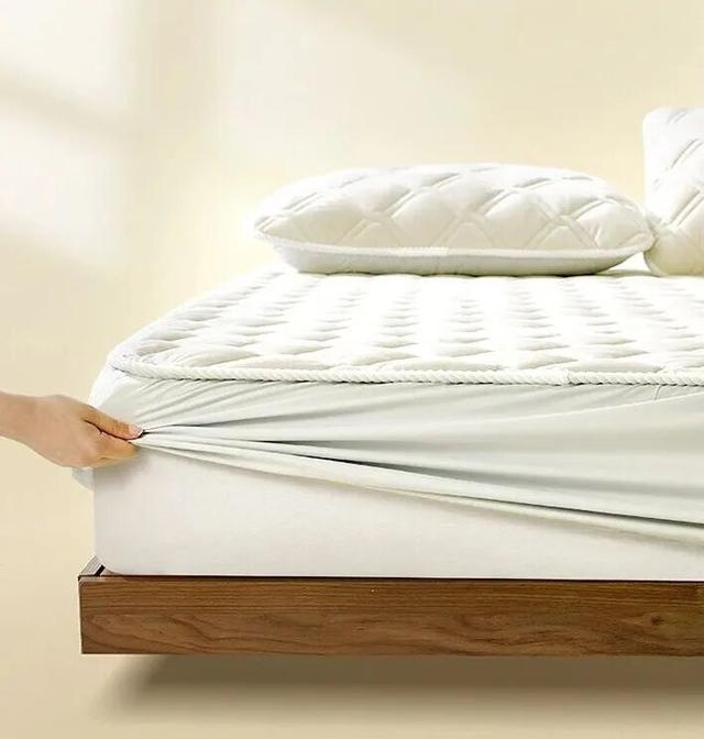 为什么明明躺在被窝里，半夜却越睡越冷？