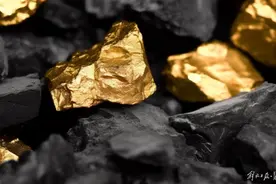 金价飙升掀起“淘金热”：市民实测10元“淘金沙”等同“智商税”图片