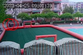 儿童幼儿园里奔跑摔伤，幼儿园被判赔偿7000余元图片