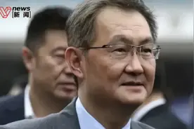 马化腾断崖式衰老太突然，腾讯辟谣：“P的太假了”图片