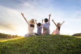 幸福三要素：拥有、爱和存在感图片