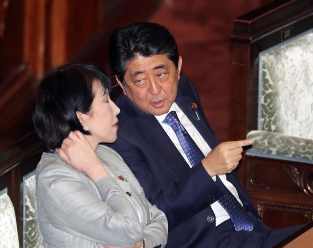 日本首位女首相是如何炼成的