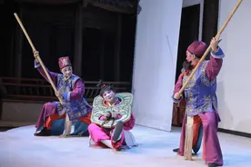 河南民营团勇闯上海滩 曲剧“海派”经典唱响海上梨园图片