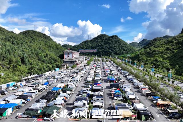 “避暑挣钱两不误，这日子真得劲”│百里杜鹃房车避暑游客的意外惊喜