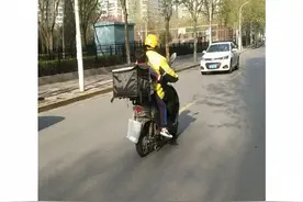 家长下单让跑腿送娃上学？律师：外卖员可构成非法运输图片