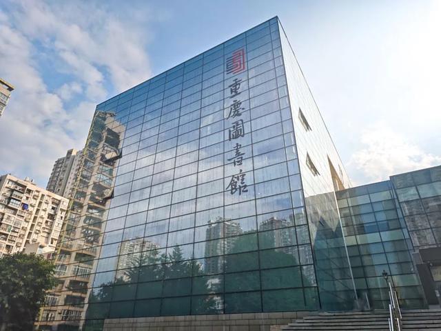 乘轨道交通去图书馆 一待一整天！