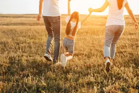 幸福也要靠自己挣图片