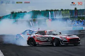 国内漂移高手成都“炫技”，川渝车迷现场直呼过瘾图片