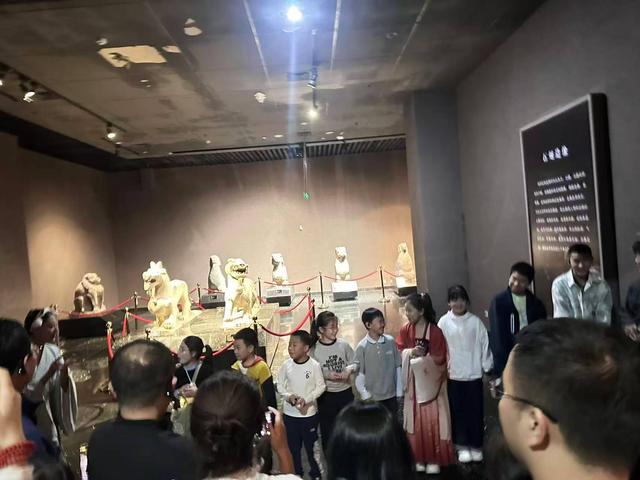 国庆中秋：河南博物馆文化惠民，绘就盛世文化新画卷