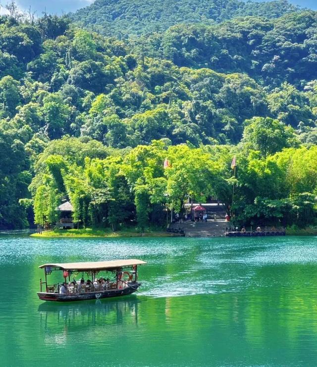 “央视新闻”力荐星湖！收藏这份攻略，即刻出发打卡～