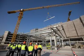 上海迪士尼度假区第三座主题酒店主体结构完工，紧邻迪士尼乐园酒店，有400间客房和套房图片