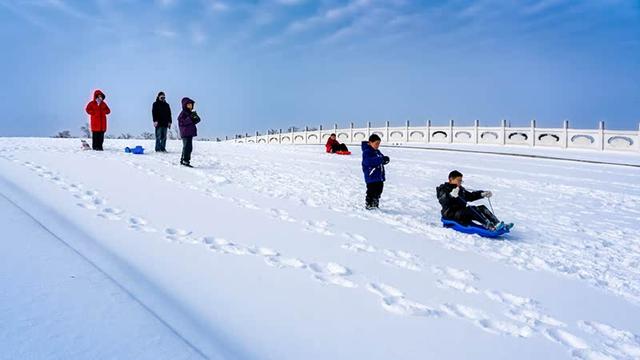 河南遂平：雪落成诗 邂逅浪漫冬日