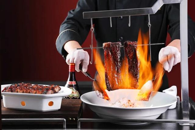 邓紫棋南宁演唱会良庆逛吃全指南！老友粉螺蛳粉柠檬鸭粉饺酸嘢……