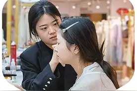 西安大唐不夜城步行街——促进文旅融合 展现城市活力（消费视窗·一条街一座城）图片