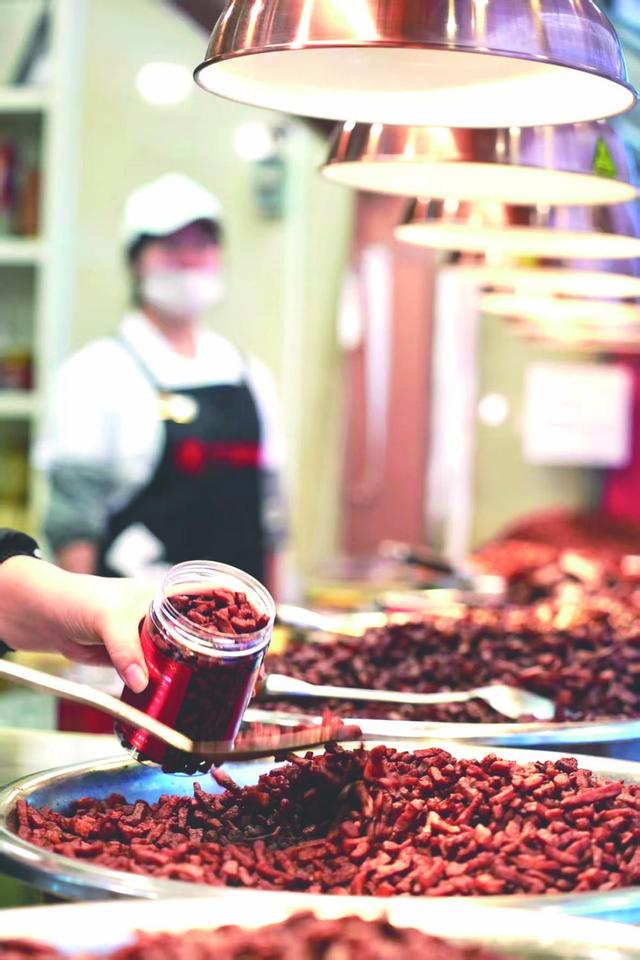 单品销量增长5倍，从流量到“留量” 贵州风味借拼多多出圈？