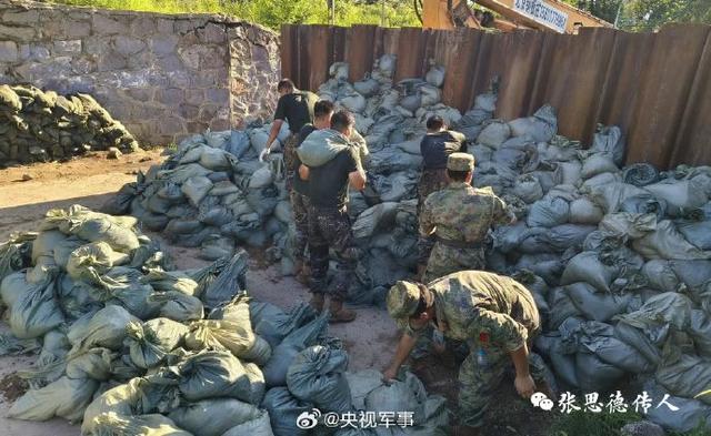 致敬！北京11000多名民兵投入防汛救灾