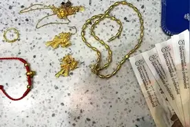 旅客遗落总价3万余元的黄金首饰！怀铁乘警帮助找回图片