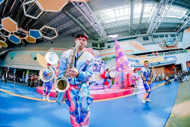 海洋动物花式拜年！横琴长隆飞船乐园开启“鲸彩”新春活动