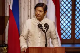 乘总统直升机看演唱会，菲总统马科斯被批“滥用政府资源”图片