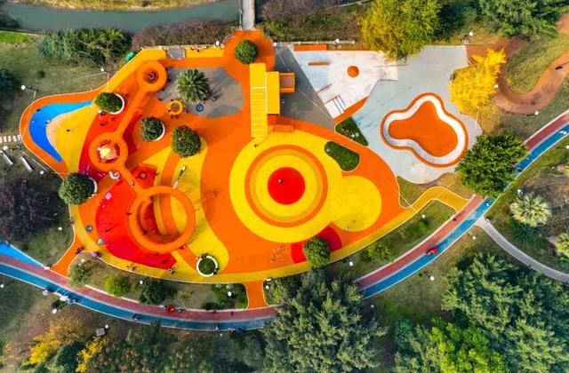 峨眉这座大型公园“满月”啦，好玩到停不下来！