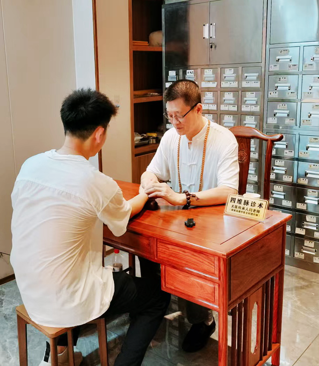 出发！去深圳最特别的「胖虎主题市集」，逛吃一天